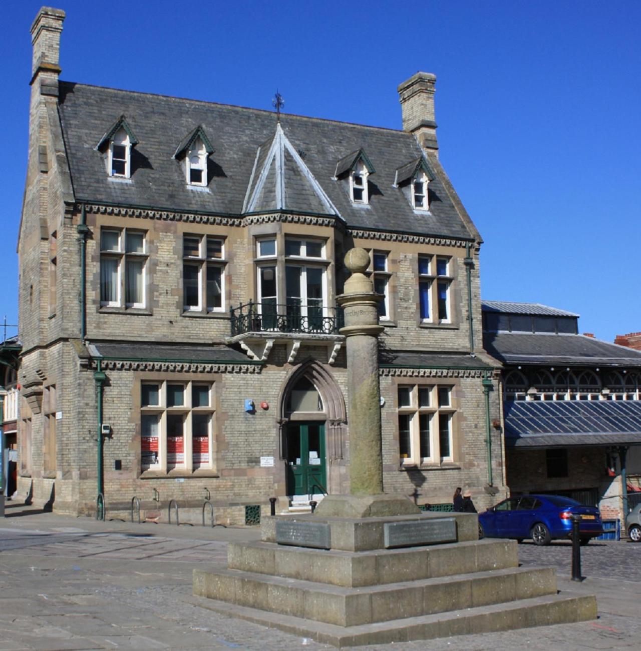 Apartment 1 Exquisite Two King Bedroom With En Suites - Close To The Town Centre, Rail, Airport And Theatre Darlington  Extérieur photo